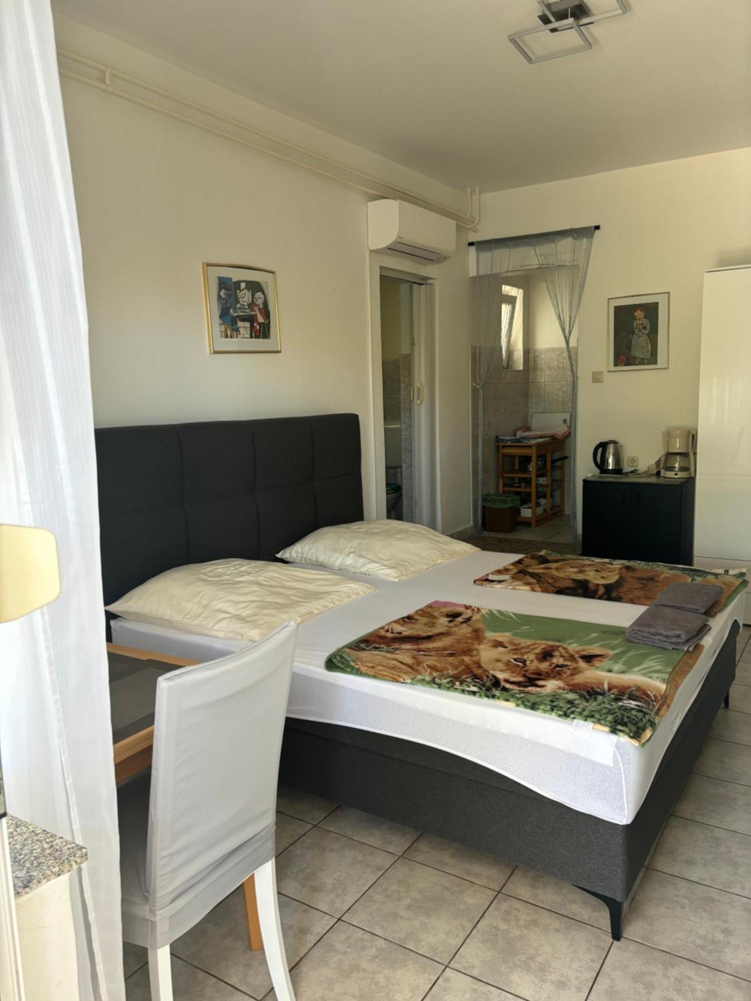 Villa Julian & Juliana Krk Town Room photo