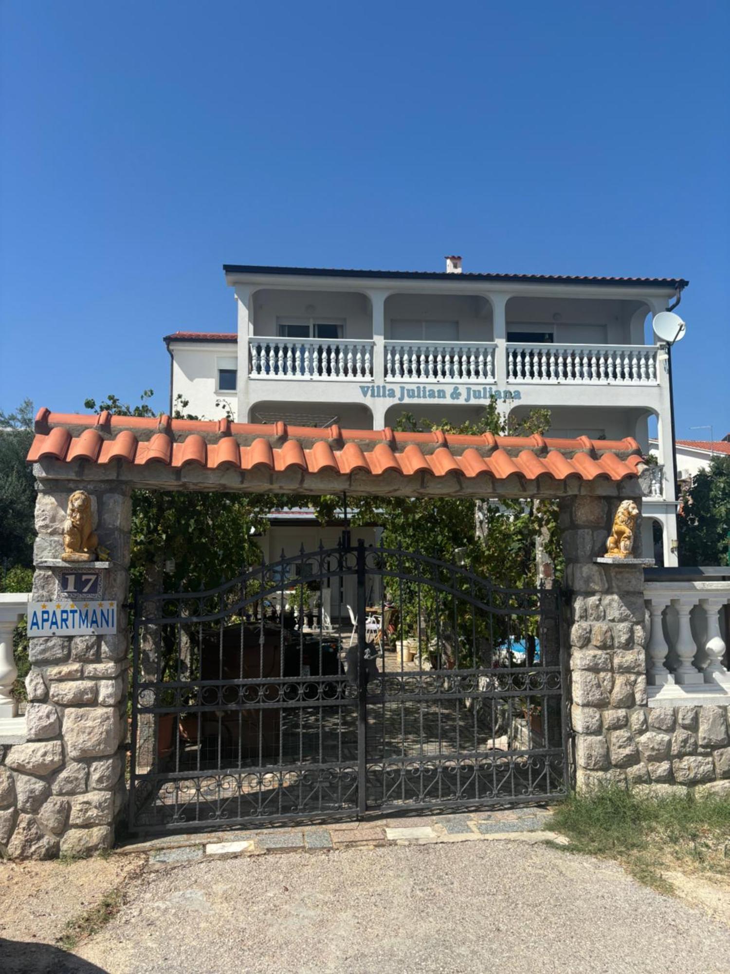 Villa Julian & Juliana Krk Town Exterior photo