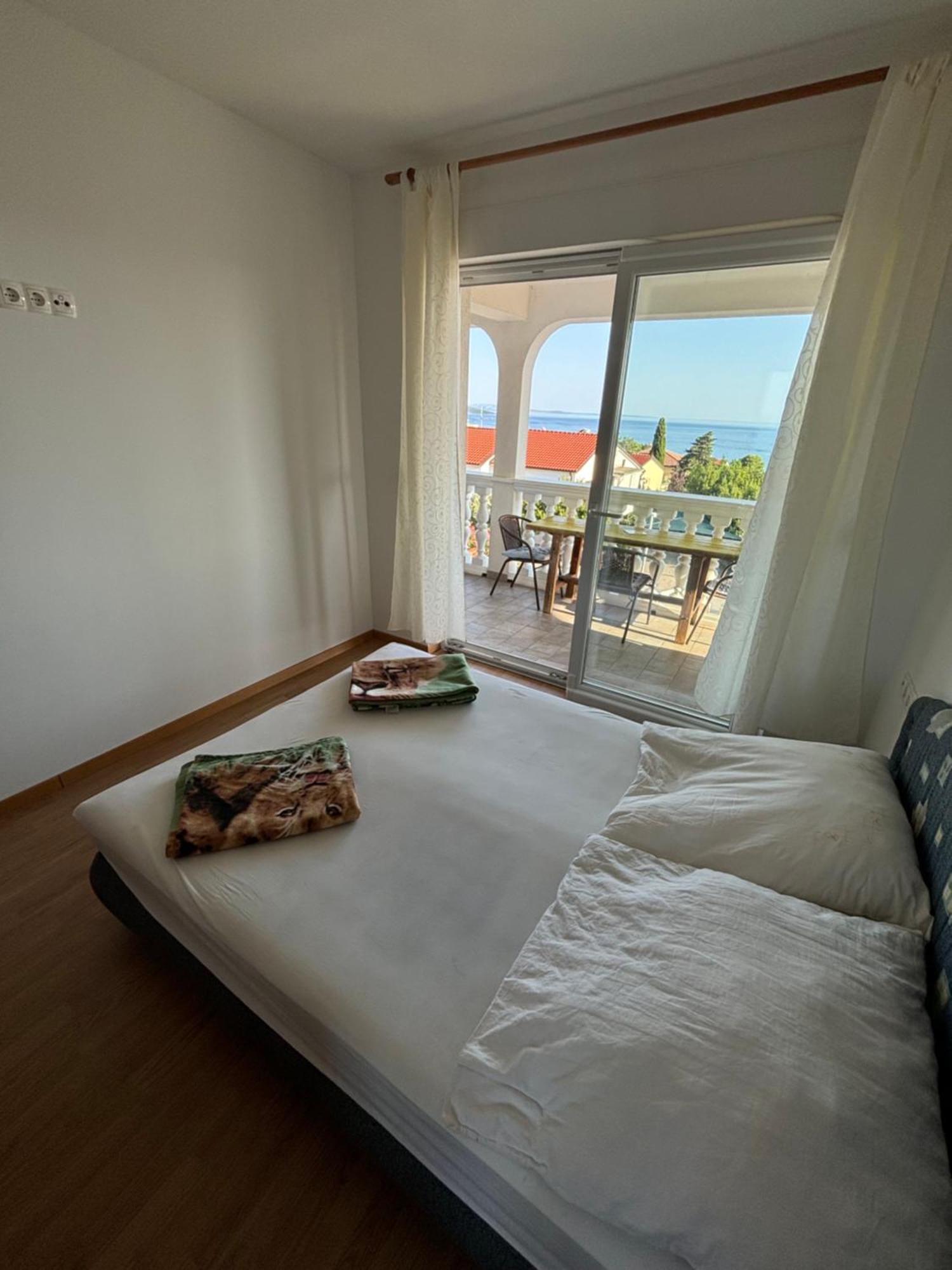 Villa Julian & Juliana Krk Town Room photo