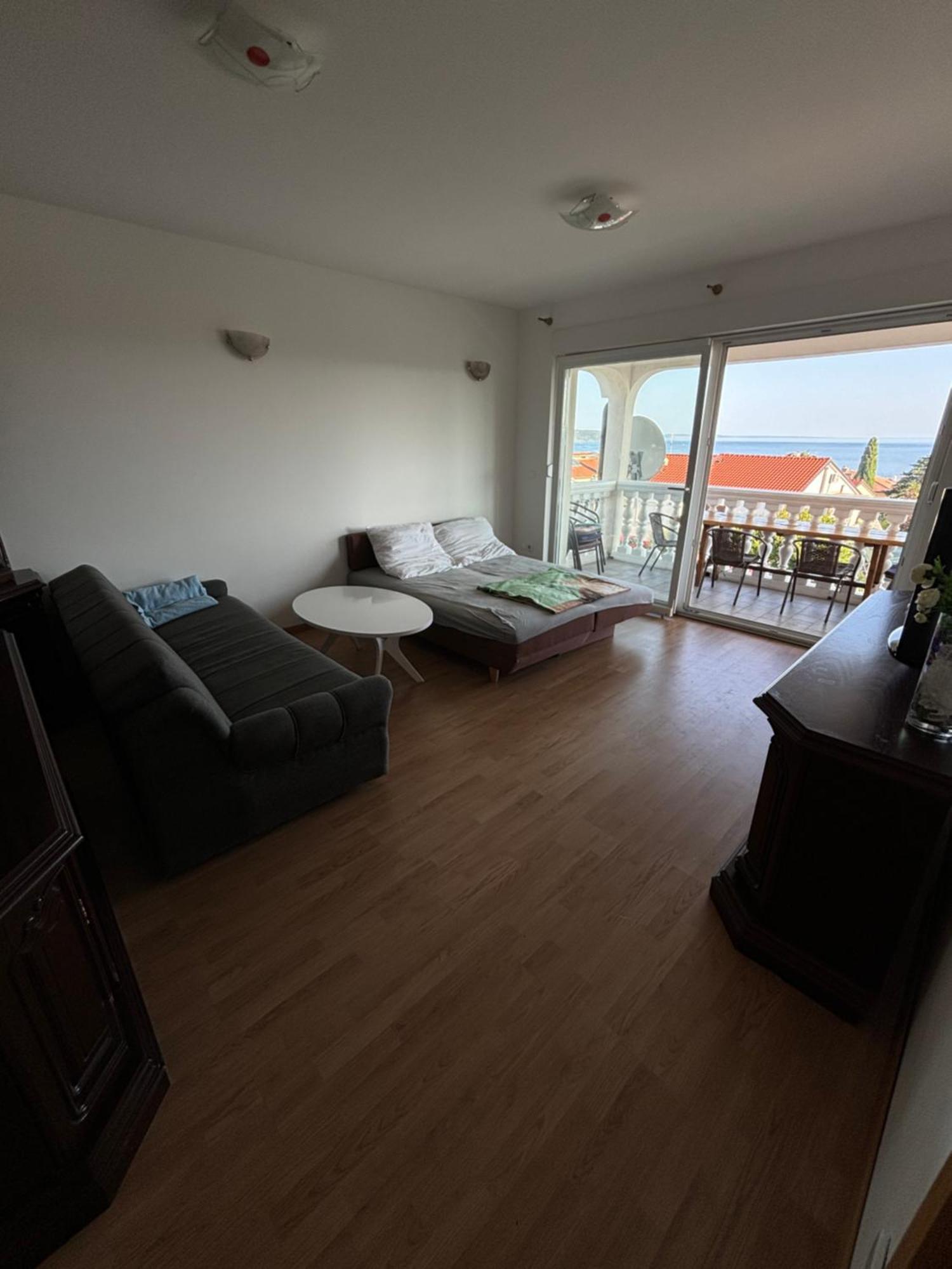 Villa Julian & Juliana Krk Town Room photo