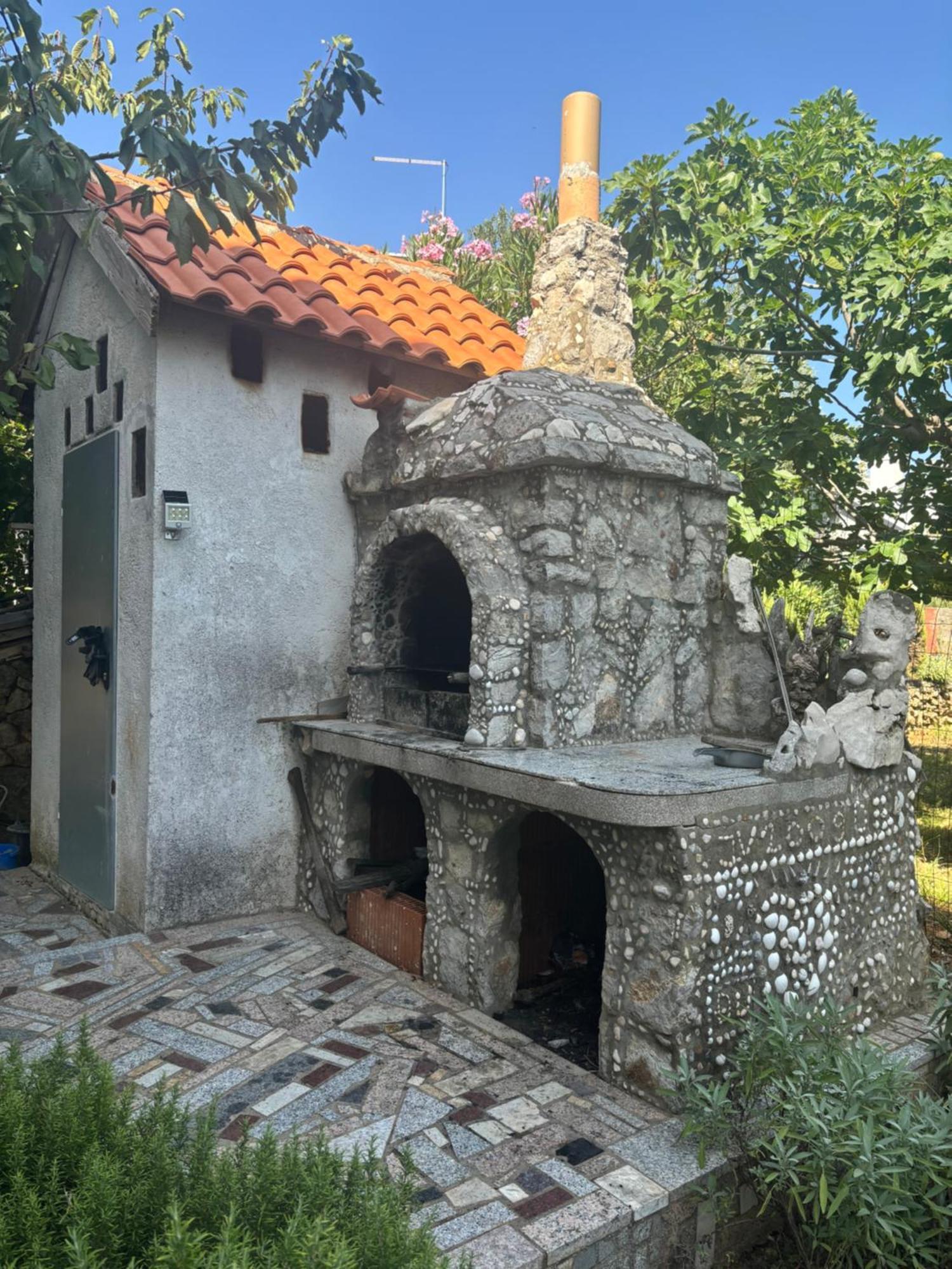 Villa Julian & Juliana Krk Town Exterior photo